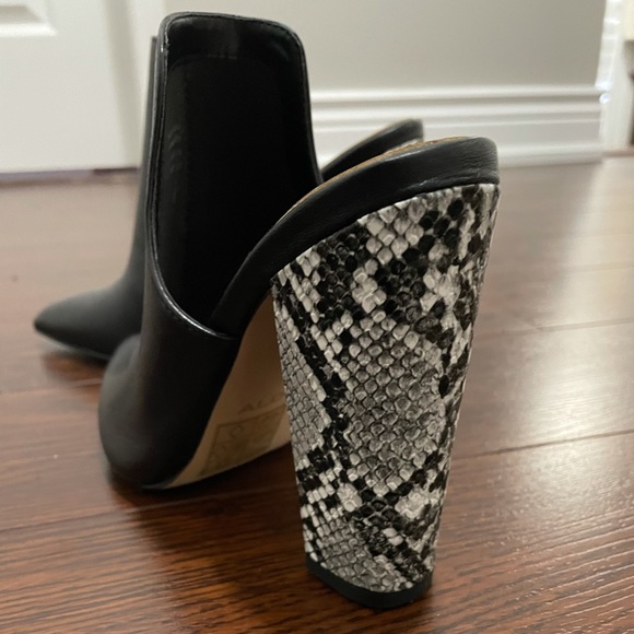 COPY - Soft leather Mules - Picture 4 of 5